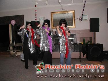 The Supremes costumes by Rockin' Robin Djs